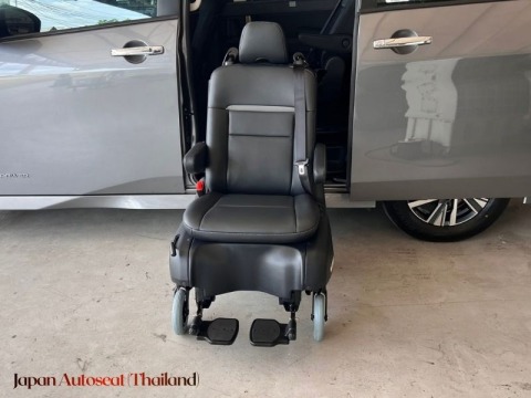 รับติดตั้งระบบวีลแชร์สำหรับรถยนต์ (Welcab)